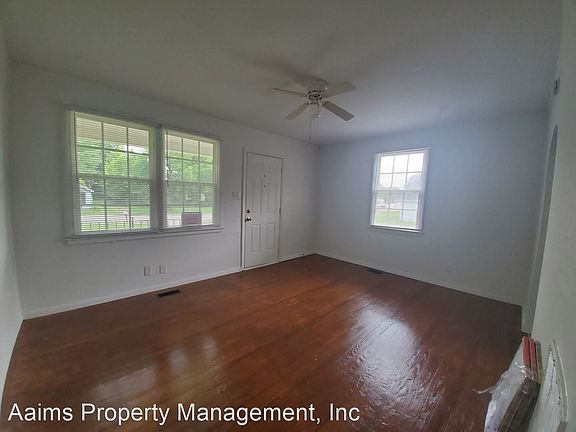 2nd image of 115 Enoch Ave