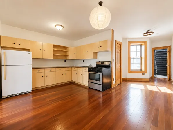 140a Lexington Avenue image 1 of 5