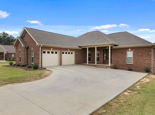123 Oldenburg Dr, Killen, AL 35645