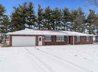 708 W Main St, Mentone, IN 46539