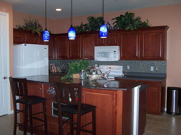 5th image of 15654 Angelica Dr