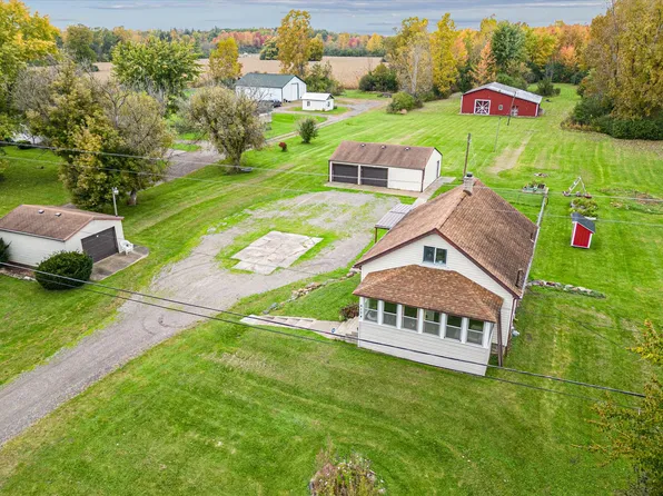 4154 W Carpenter Rd, Flint, MI 48504