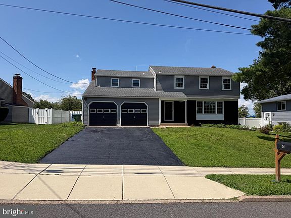 2nd image of 4 Bellows Ln