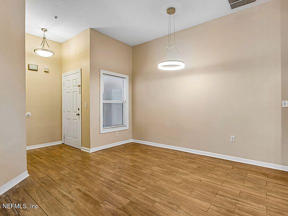 4th image of 6063 MAGGIES Circle #106