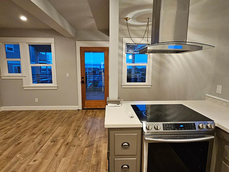 2024 Grand Ave #C — Photo 6