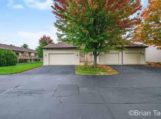 3450 Stonebluff Ln SW #107, Wyoming, MI