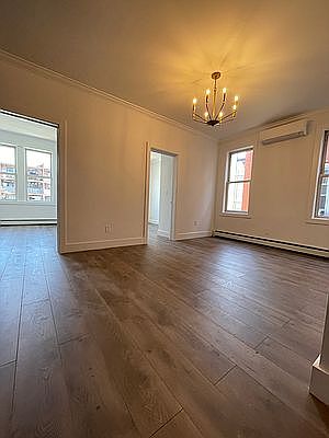 5th image of 2417 29th St #2A