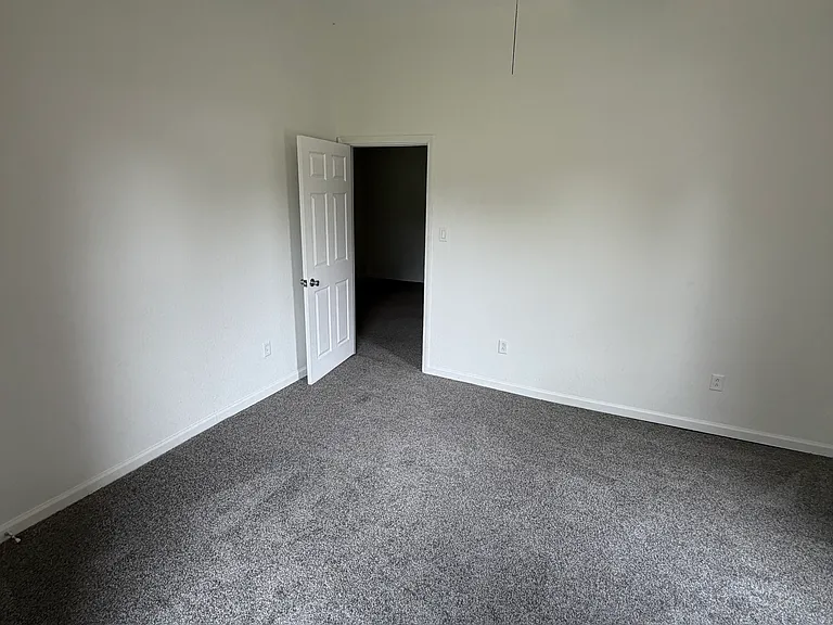 702 S Sandusky St — Photo 9
