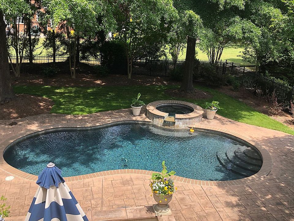 Heated!! Salt water!