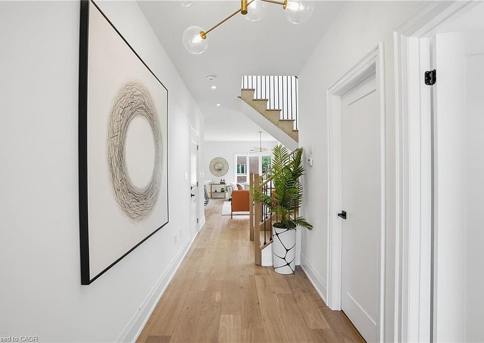 1st image of 25 Rainey Dr