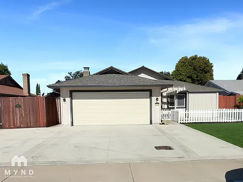 9835 Honey Bear Ln Photo 1