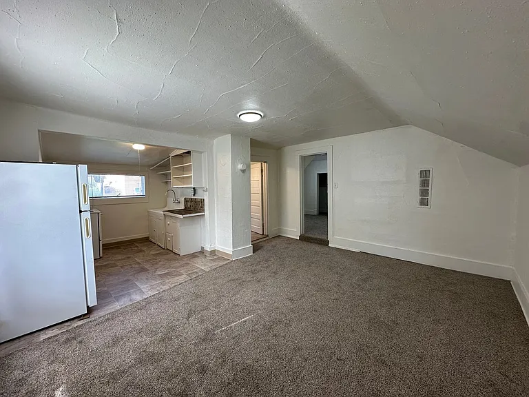 514 E 10th Ave — Photo 10