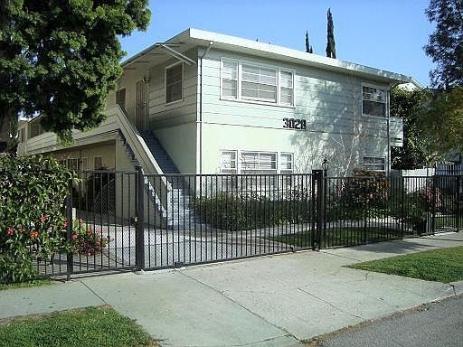 1st image of 3028 Livonia Ave APT 6