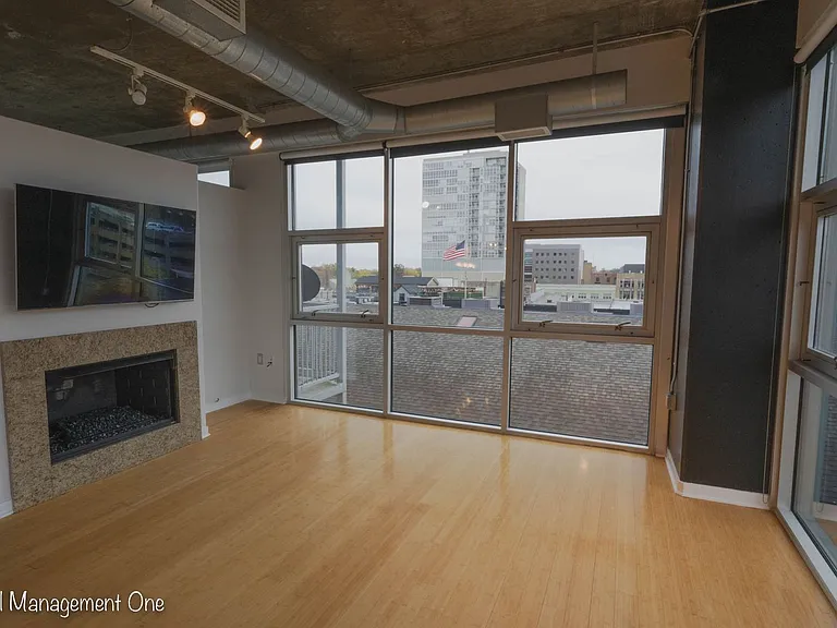 100 W 5th St #507 — Photo 12