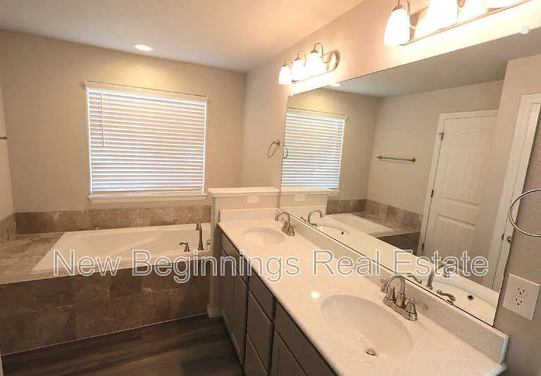 4834 Olympus Dr — Photo 13
