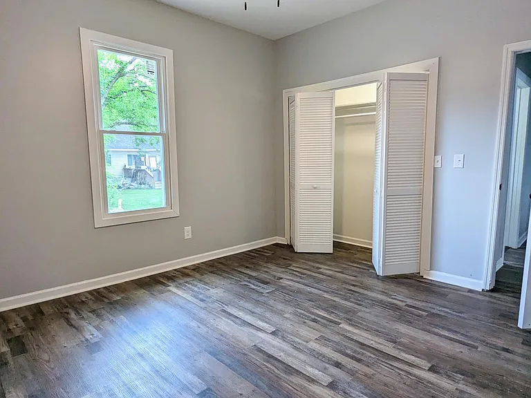 1004 S Beech St — Photo 22