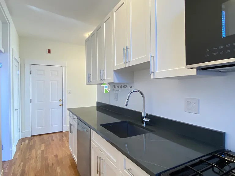 1292 Commonwealth Ave #22 — Photo 14