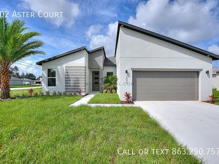 302 Aster Ct — Photo 2