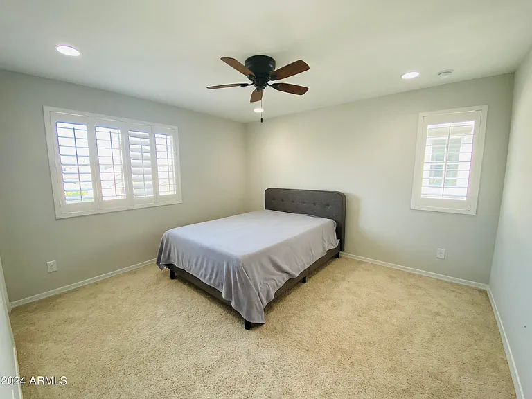8928 W Missouri Ave — Photo 47