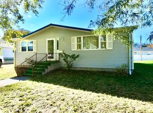 420 S 7th St, Albion, NE 68620
