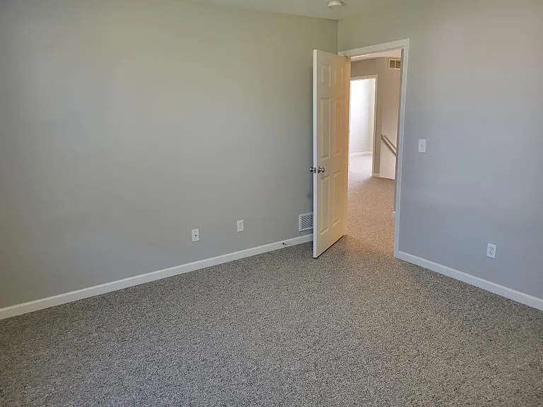 4693 N Shooks Ct #4695 — Photo 4