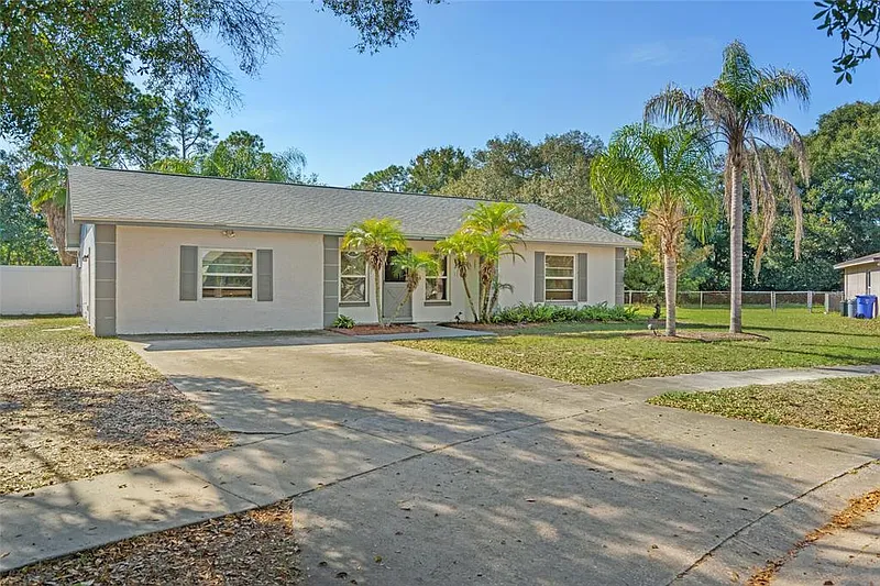 1831 Kim Acres Ln, Dover, FL 33527 | Zillow