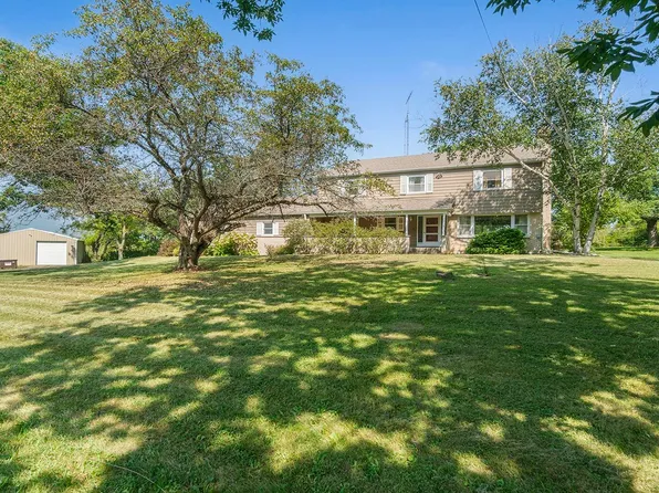 20708 Collins Rd, Marengo, IL 60152