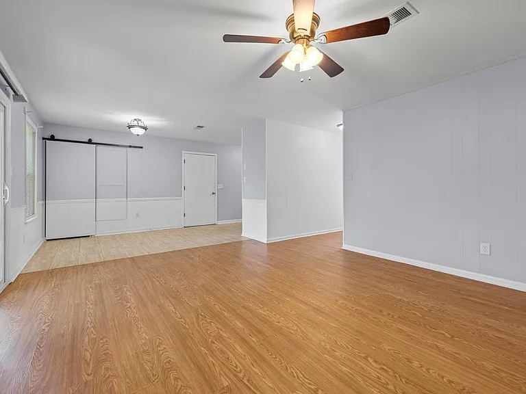 2637 Vassar Rd — Photo 6