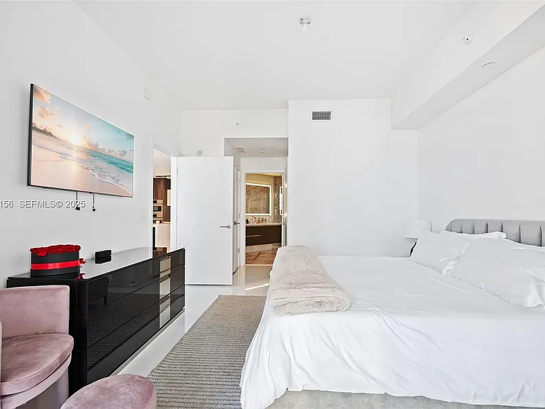 851 NE 1st Ave #909 — Photo 5