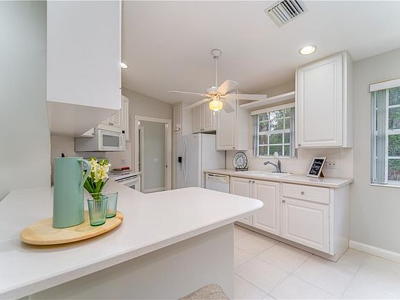5th image of 8063 Camminare Dr
