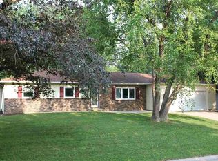 110 Celeste St, Hudson, IA 50643