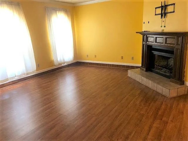 676 Hadley Dr — Photo 8