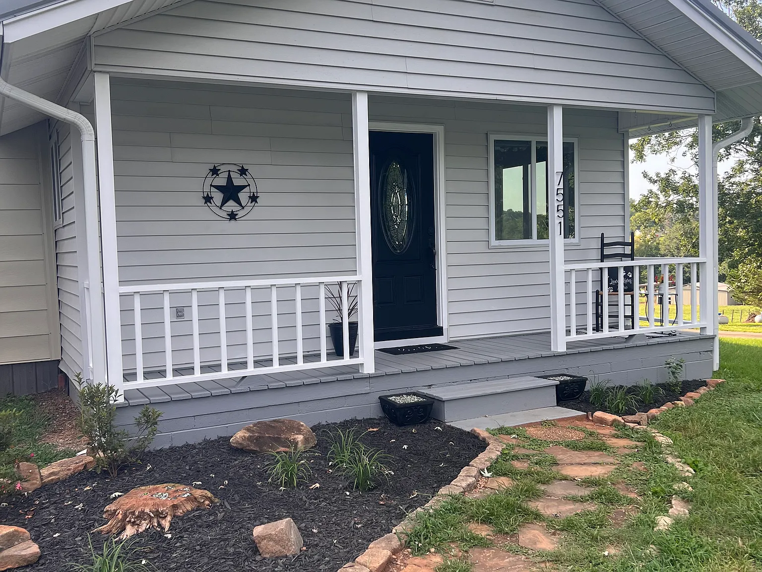 3 bed, 1300 sqft, $2,150 — Photo 4