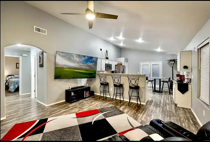 Building Photo - 1124 Gunsight Peak Dr