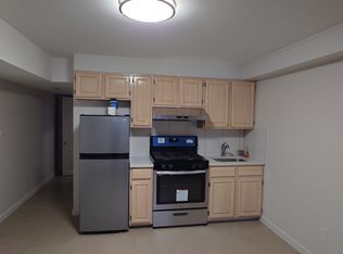 40 Pebble Ln FLOOR 1, Staten Island, NY 10305