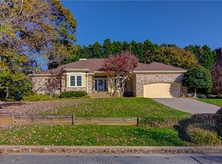 2904 Saddle Club Ct, Jamestown, NC 27282