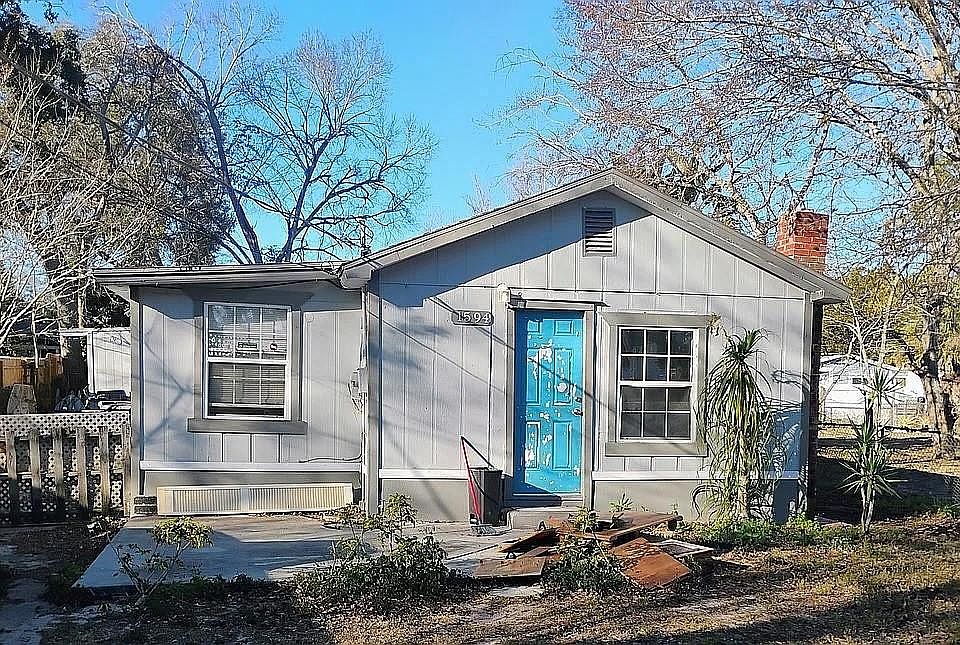 1st image of 1594 MONTGOMERY AVENUE