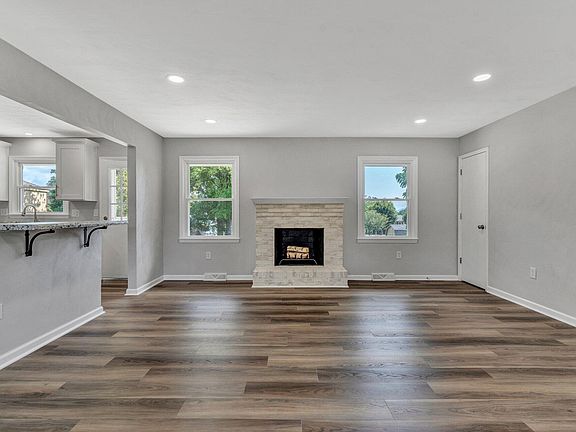 5th image of 407 Rebecca Ln