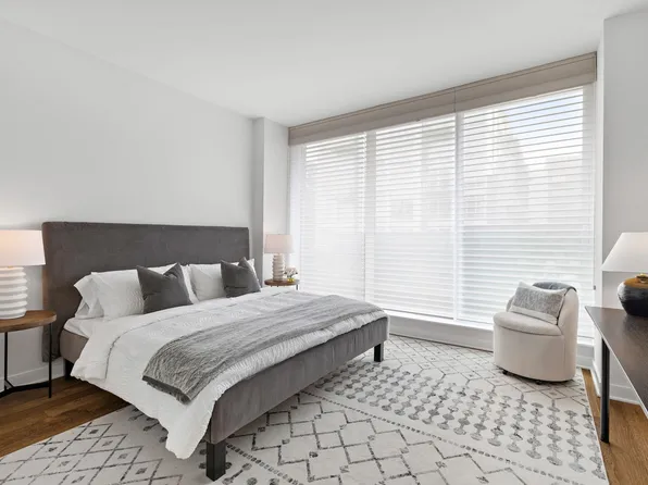 1200 Avenue At Port Imperial image 14 of 28