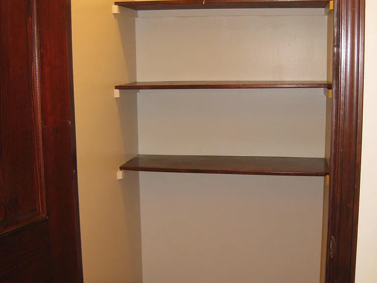 1446 Oakbrook E — Photo 10