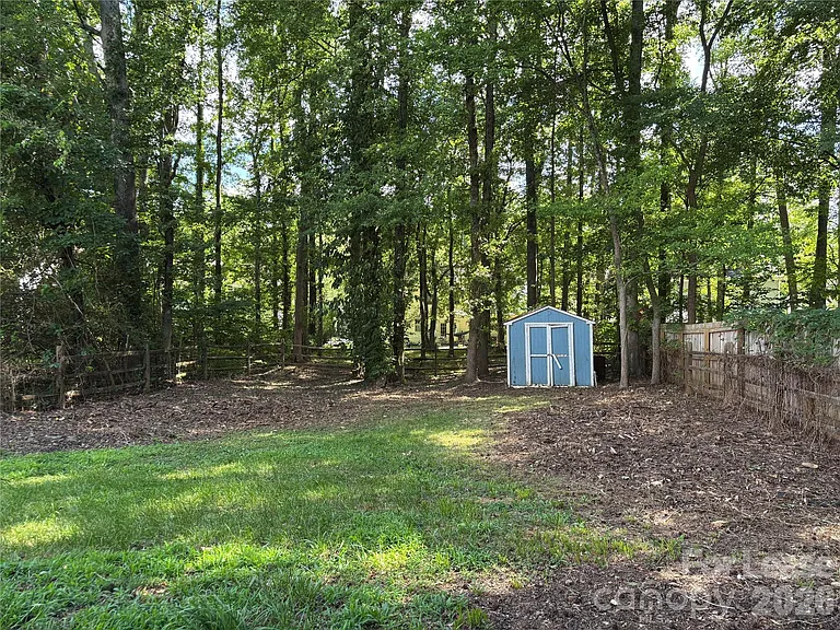 9419 Oren Thompson Rd — Photo 31