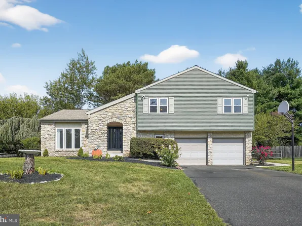 749 Aldrin Ave, Lansdale, PA 19446