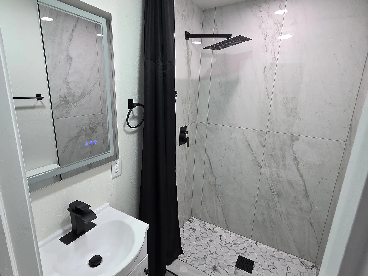 2513 Highland Ave — Photo 3