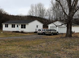 4623 Steel Point Rd, Marion, NY 14505