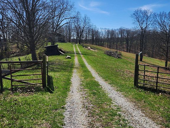 5th image of 9999 Josephine Rd