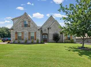 425 Oakridge Dr, Oakland, TN 38060