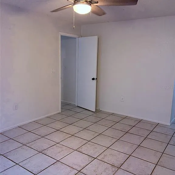 7330 Fairwood Ave — Photo 14