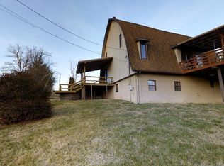 583 Shoemake Rd, Crossville, TN 38571