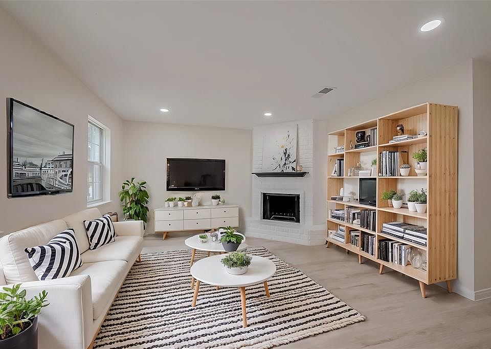 1st image of 9006 Wilcrest Drive #9006
