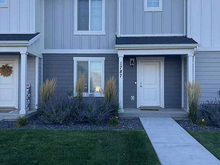 1787 N 1300 E — Photo 2